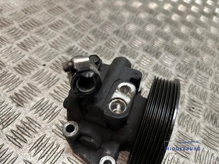 Stuurbekrachtiging Pomp van een Ford Transit Custom 2.0 TDCi 16V Eco Blue 105 2016