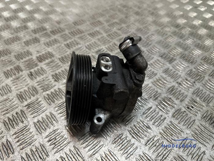 Stuurbekrachtiging Pomp van een Ford Transit Custom 2.0 TDCi 16V Eco Blue 105 2016