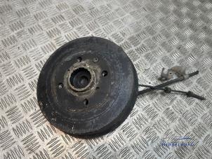 Gebruikte Fusee rechts-achter Peugeot 108 1.0 12V Prijs € 43,00 Margeregeling aangeboden door Autodemontagebedrijf Middelburg B.V