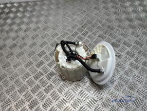 Gebruikte Brandstofpomp Elektrisch Mercedes A (W176) 1.6 A-200 16V Prijs € 44,00 Margeregeling aangeboden door Autodemontagebedrijf Middelburg B.V