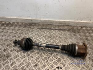 Gebruikte Aandrijfas links-voor Audi Q5 (8RB) 2.0 TFSI 16V Quattro Prijs € 73,00 Margeregeling aangeboden door Autodemontagebedrijf Middelburg B.V