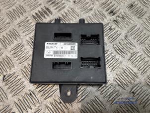 Gebruikte Computer Body Control Renault Captur (2R) 1.2 TCE 16V EDC Prijs € 46,00 Margeregeling aangeboden door Autodemontagebedrijf Middelburg B.V