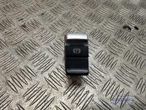 Gebruikte Handrem schakelaar Audi A5 Sportback (8TA) 2.0 TFSI 16V Prijs € 7,50 Margeregeling aangeboden door Autodemontagebedrijf Middelburg B.V