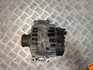 Gebruikte Dynamo Audi A3 Sportback (8VA/8VF) 1.8 TFSI 16V Prijs € 38,00 Margeregeling aangeboden door Autodemontagebedrijf Middelburg B.V