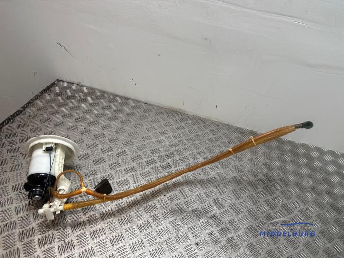 Brandstofpomp Elektrisch van een Mercedes-AMG CLS AMG (C218) 5.5 63 AMG V8 32V Performance package 2011