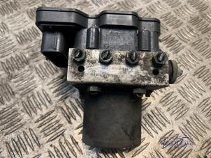 Gebruikte ABS Pomp Mercedes Vito (447.6) 1.6 109 CDI 16V Prijs € 77,00 Margeregeling aangeboden door Autodemontagebedrijf Middelburg B.V