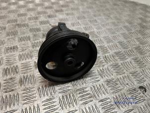 Gebruikte Servopomp Dacia Logan MCV (KS) 1.6 16V Prijs € 156,00 Margeregeling aangeboden door Autodemontagebedrijf Middelburg B.V