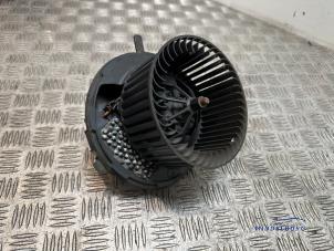 Gebruikte Aanjager Volkswagen Passat (3C2) 2.0 TFSI/TSI 16V Prijs € 28,00 Margeregeling aangeboden door Autodemontagebedrijf Middelburg B.V