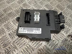 Gebruikte Comfort Module Renault Trafic New (FL) 2.0 dCi 16V 115 Prijs € 49,00 Margeregeling aangeboden door Autodemontagebedrijf Middelburg B.V