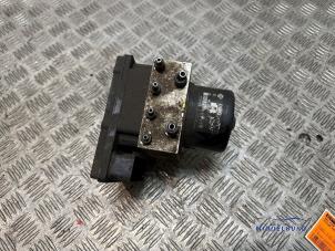 Gebruikte ABS Pomp Nissan Pathfinder (R51) 2.5 dCi 16V 4x4 Prijs op aanvraag aangeboden door Autodemontagebedrijf Middelburg B.V