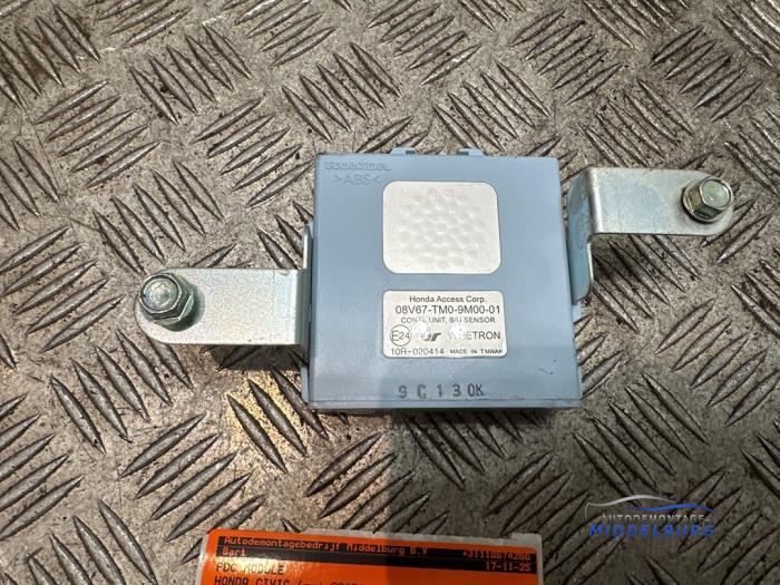 Gebruikte PDC Module Honda Civic (FA/FD) 1.3 Hybrid Prijs € 23,00 Margeregeling aangeboden door Autodemontagebedrijf Middelburg B.V