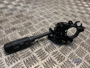 Gebruikte Richtingaanwijzer Schakelaar Mercedes Vito (639.6) 2.2 113 CDI 16V Euro 5 Prijs € 25,00 Margeregeling aangeboden door Autodemontagebedrijf Middelburg B.V