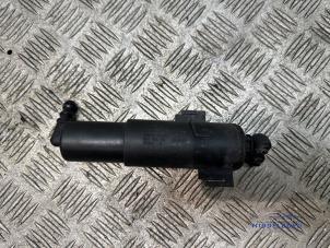 Gebruikte Koplamp Sproeier Audi A4 (B8) 3.0 TDI V6 24V Quattro Prijs € 10,00 Margeregeling aangeboden door Autodemontagebedrijf Middelburg B.V