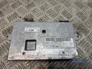 Gebruikte Multi Media Regelunit Audi A4 (B8) 3.0 TDI V6 24V Quattro Prijs € 24,00 Margeregeling aangeboden door Autodemontagebedrijf Middelburg B.V