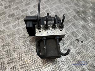 Gebruikte ABS Pomp Audi A4 (B8) 3.0 TDI V6 24V Quattro Prijs € 43,00 Margeregeling aangeboden door Autodemontagebedrijf Middelburg B.V