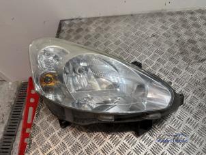 Gebruikte Rechter Koplamp Peugeot Partner (GC/GF/GG/GJ/GK) 1.6 HDI 75 Phase 1 Prijs € 48,00 Margeregeling aangeboden door Autodemontagebedrijf Middelburg B.V