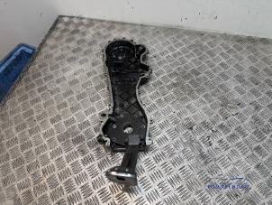 Gebruikte Distributiedeksel Opel Combo 1.3 CDTI 16V ecoFlex Prijs € 22,00 Margeregeling aangeboden door Autodemontagebedrijf Middelburg B.V