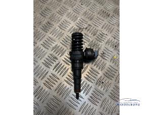 Gebruikte Verstuiver (diesel) Volkswagen Caddy III (2KA,2KH,2CA,2CH) 1.9 TDI Prijs € 24,00 Margeregeling aangeboden door Autodemontagebedrijf Middelburg B.V