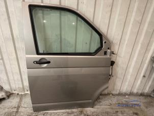 Gebruikte Deur 2Deurs rechts Volkswagen Transporter T5 2.0 TDI DRF Prijs € 49,00 Margeregeling aangeboden door Autodemontagebedrijf Middelburg B.V