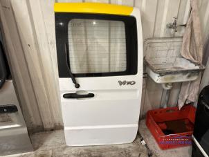 Gebruikte Achterdeur Bus-Bestelauto Mercedes Vito (639.6) 2.2 113 CDI 16V Euro 5 Prijs € 198,00 Margeregeling aangeboden door Autodemontagebedrijf Middelburg B.V