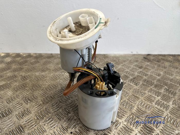 Gebruikte Tank element Pomp Audi A6 (C7) 2.8 V6 24V FSI Prijs € 69,00 Margeregeling aangeboden door Autodemontagebedrijf Middelburg B.V