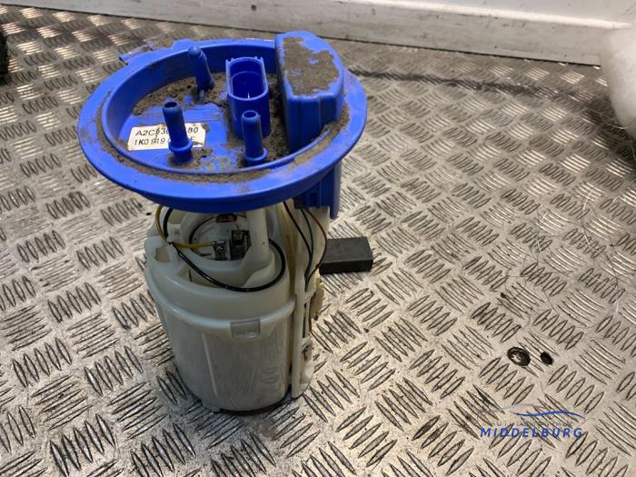 Gebruikte Tank element Pomp Volkswagen Golf V (1K1) 1.4 FSI 16V Prijs € 14,00 Margeregeling aangeboden door Autodemontagebedrijf Middelburg B.V