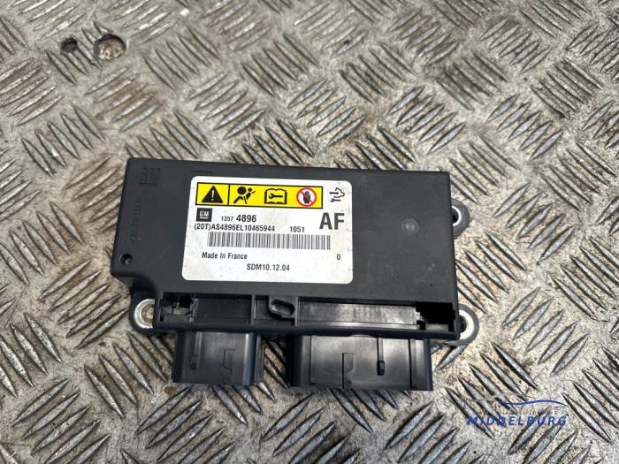Gebruikte Airbag Module Opel Astra J Sports Tourer (PD8/PE8/PF8) 1.4 Turbo 16V Prijs € 20,00 Margeregeling aangeboden door Autodemontagebedrijf Middelburg B.V