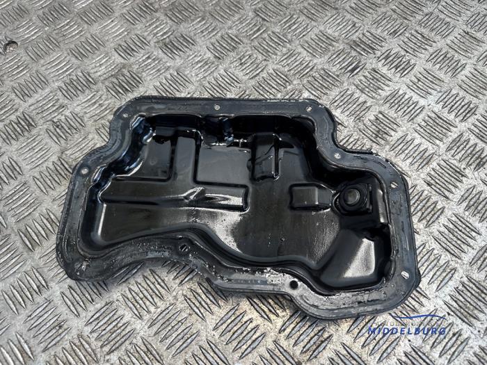 Gebruikte Carterpan Renault Clio IV (5R) 0.9 Energy TCE 90 12V Prijs € 19,00 Margeregeling aangeboden door Autodemontagebedrijf Middelburg B.V