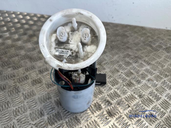 Gebruikte Tank element Pomp BMW 3 serie (E90) 318i 16V Prijs € 18,00 Margeregeling aangeboden door Autodemontagebedrijf Middelburg B.V