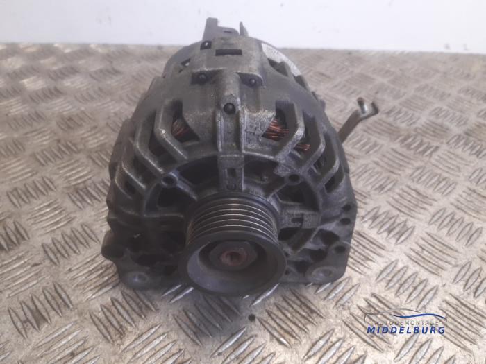 Gebruikte Dynamo Seat Ibiza ST (6J8) 1.2 12V Prijs € 19,00 Margeregeling aangeboden door Autodemontagebedrijf Middelburg B.V