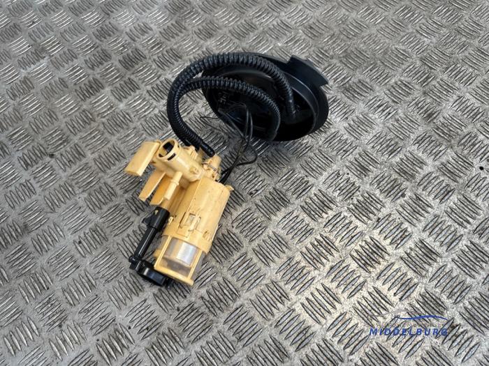 Gebruikte Tank element Pomp Mercedes C Estate (S205) C-220 CDI BlueTEC, C-220 d 2.2 16V Prijs € 16,00 Margeregeling aangeboden door Autodemontagebedrijf Middelburg B.V