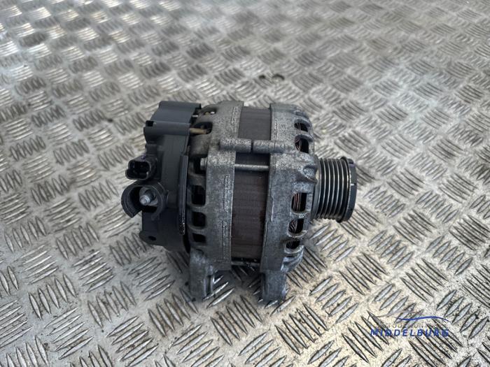 Gebruikte Dynamo Opel Crossland (X) 1.2 12V Prijs € 10,00 Margeregeling aangeboden door Autodemontagebedrijf Middelburg B.V