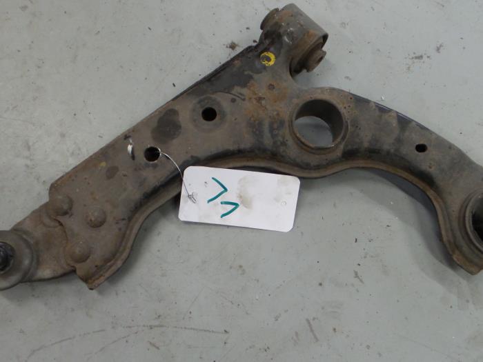 Alfa Romeo Giulietta Draagarm links-voor