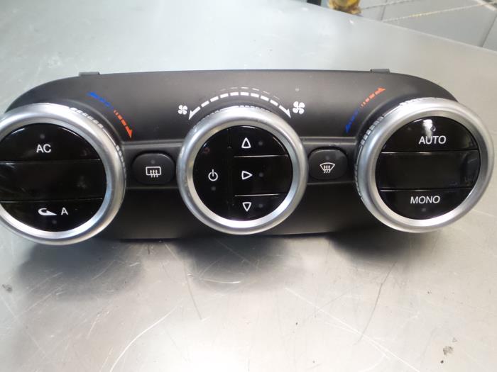 Alfa Romeo Giulietta Kachel Bedieningspaneel