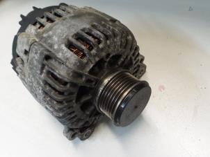 Gebruikte Dynamo Seat Leon (1P1) 2.0 TDI 16V Prijs € 55,00 Margeregeling aangeboden door A.T.S. van de Wiel