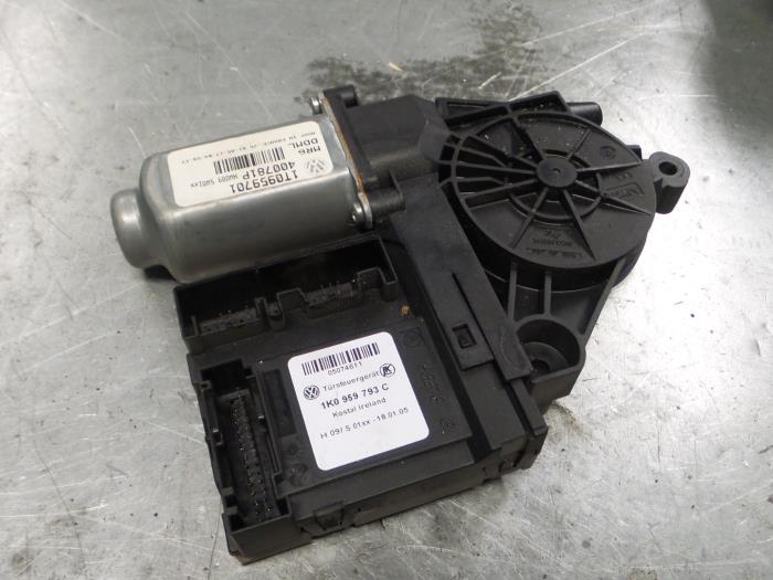 Volkswagen Caddy Raammotor Portier