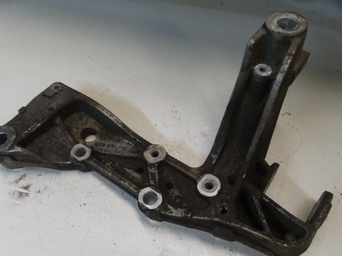 Seat Leon Draagarm links-voor