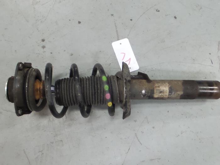 Seat Leon Schokdemperpoot links-voor