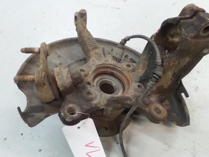 Seat Leon Fusee links-voor