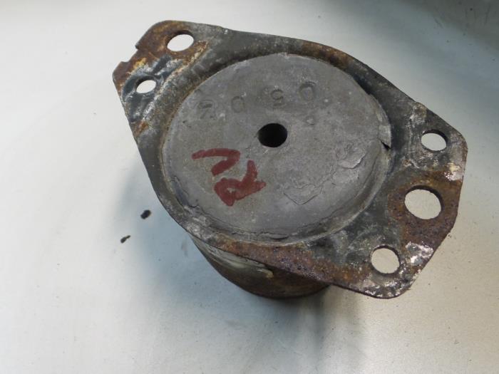 Alfa Romeo GT Motorsteun