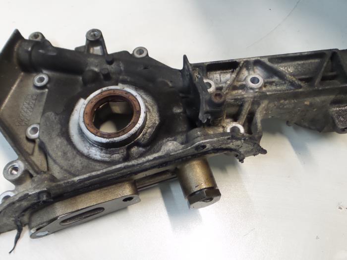 Alfa Romeo GT Oliepomp