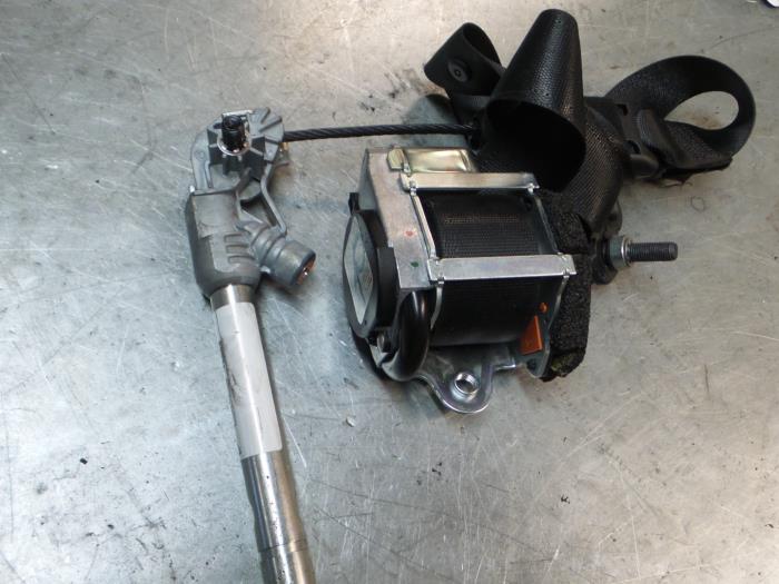 Alfa Romeo Mito Gordelspanner rechts