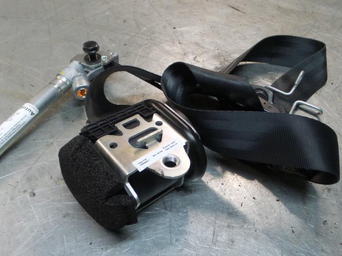 Alfa Romeo Mito Gordelspanner links