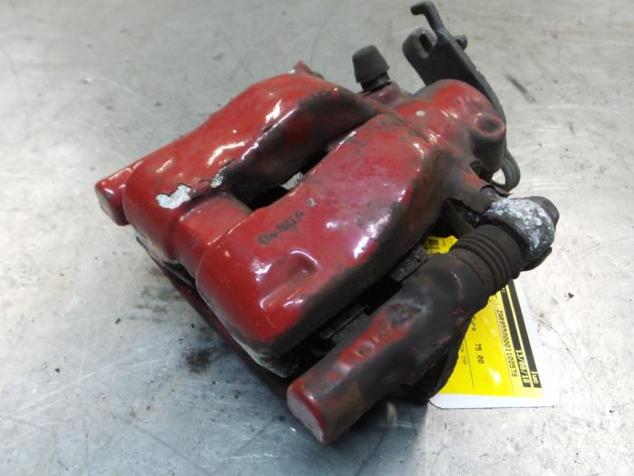 Alfa Romeo Mito Remklauw (Tang) links-achter