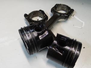 Gebruikte Zuiger Opel Combo Prijs € 115,00 Margeregeling aangeboden door A.T.S. van de Wiel