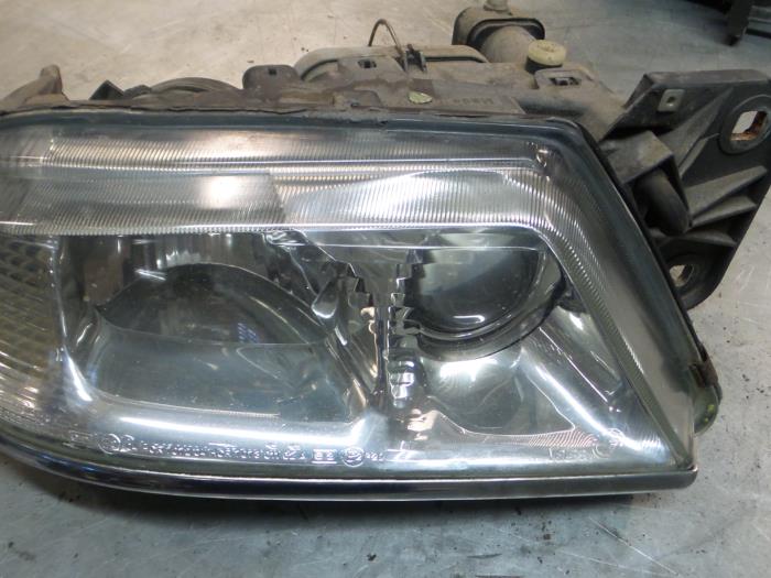Alfa Romeo 166 Koplamp rechts