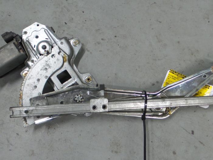 Alfa Romeo 166 Ruitmechaniek 4Deurs links-voor