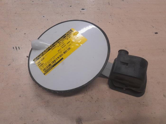 Opel Combo Tank Klep