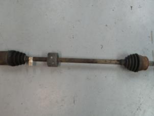 Gebruikte Homokineetas rechts-voor Alfa Romeo MiTo (955) 1.4 16V Prijs € 55,00 Margeregeling aangeboden door A.T.S. van de Wiel