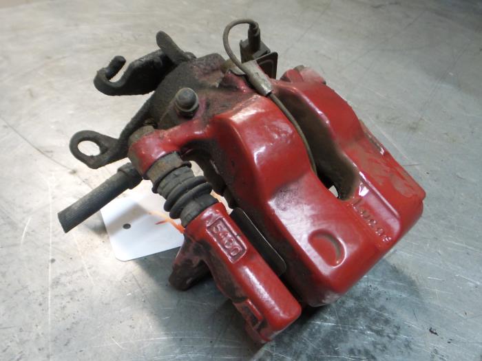 Alfa Romeo Mito Remklauw (Tang) links-achter